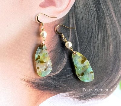 激安アクセサリ・限定400円ピアス・グリーンのモザイクピアス2