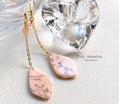 激安アクセサリ・限定400円ピアス・桜色モザイクピアス1