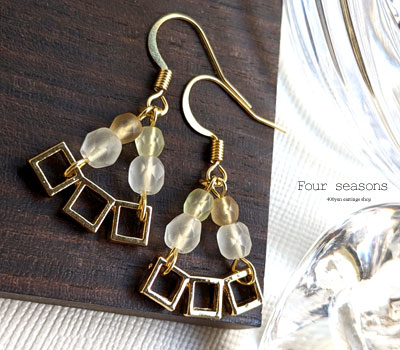 激安アクセサリ・限定400円ピアス・3つの四角ピアス・トパーズ色1